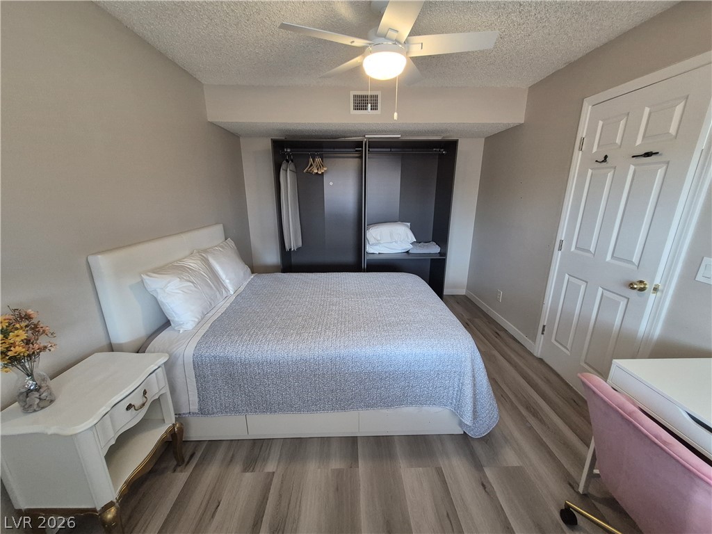 Photo 8 of 21, 5849 W Cherokee