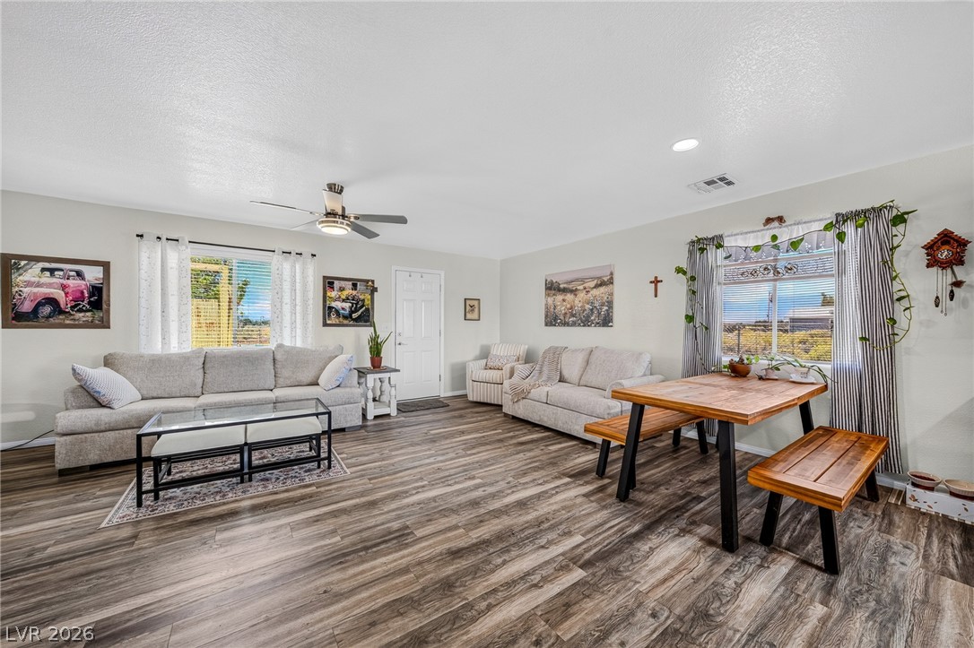 Photo 15 of 41, 2970 Rio Rico Drive