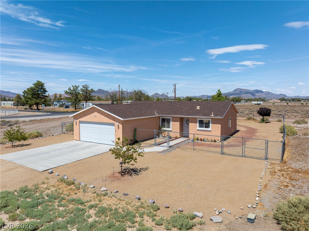 Photo 4 of 2970 Rio Rico Drive