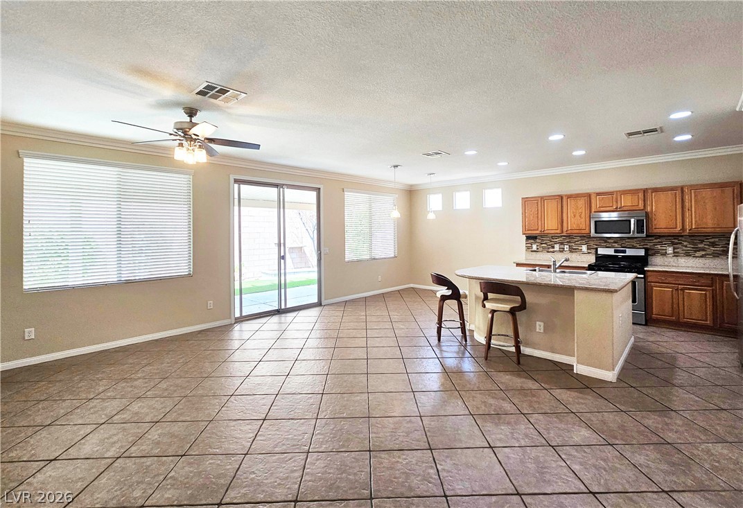 Photo 14 of 47, 10571 Aloe Springs Street