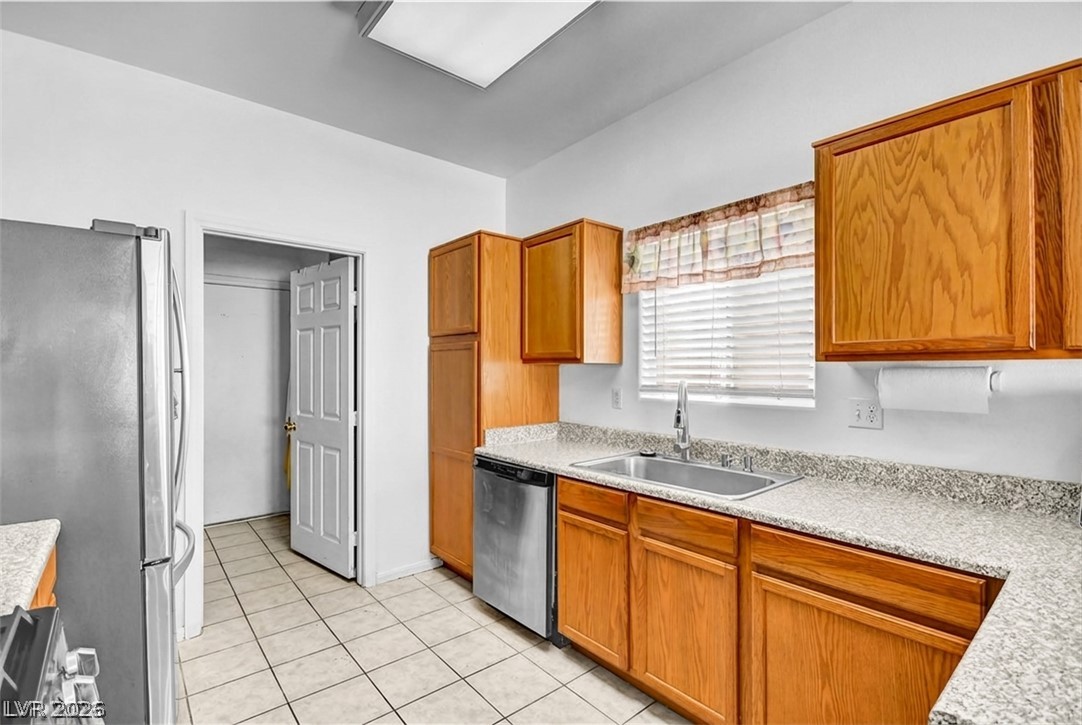 Photo 5 of 5129 Coral Beach Street