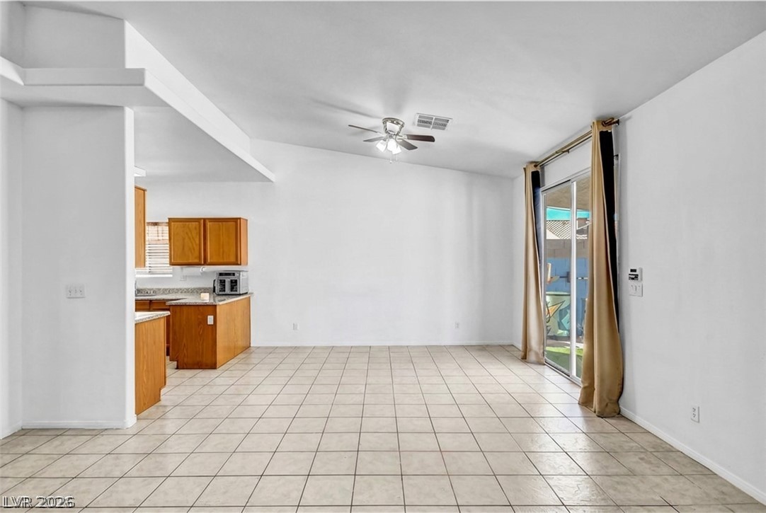 Photo 10 of 47, 5129 Coral Beach Street