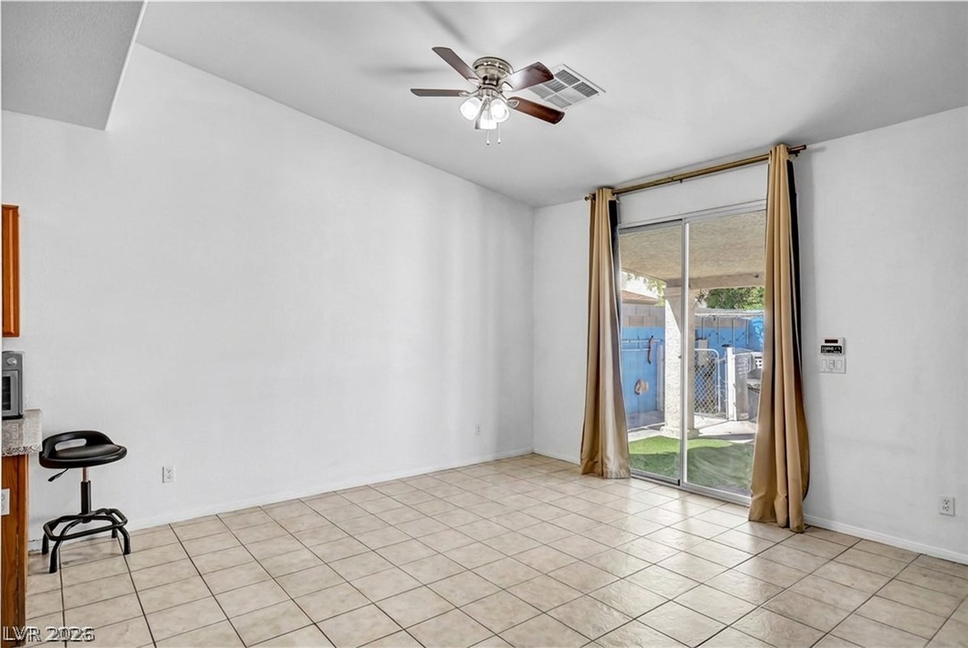 Photo 11 of 47, 5129 Coral Beach Street