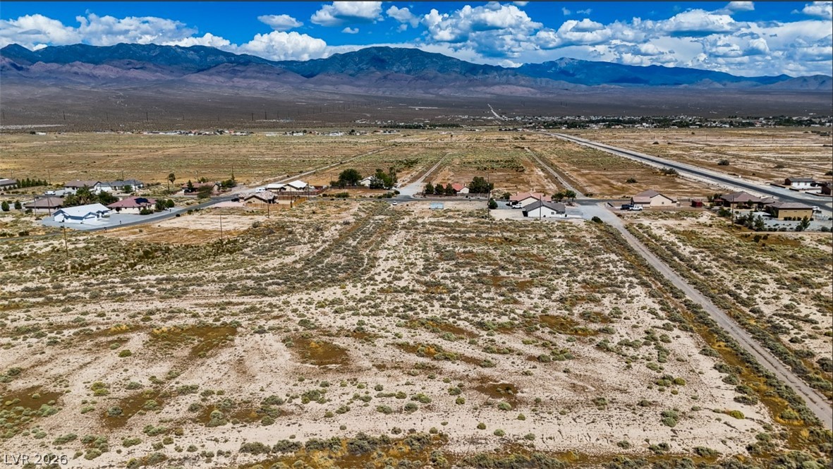 Photo 6 of 10, 1541 W Cobalt Lane