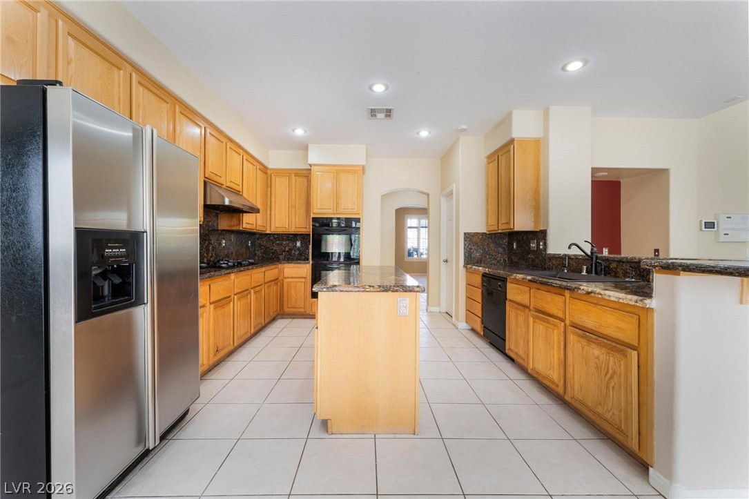 Photo 15 of 51, 8901 Goldstone Avenue