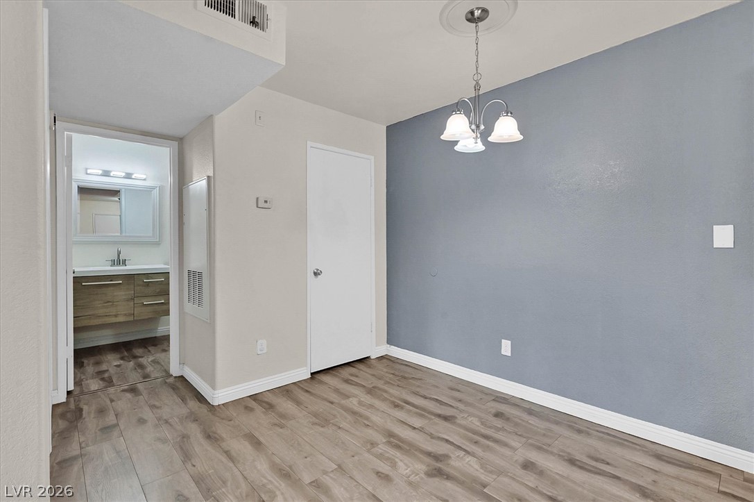 Photo 18 of 25, 220 Mission Newport Lane #105