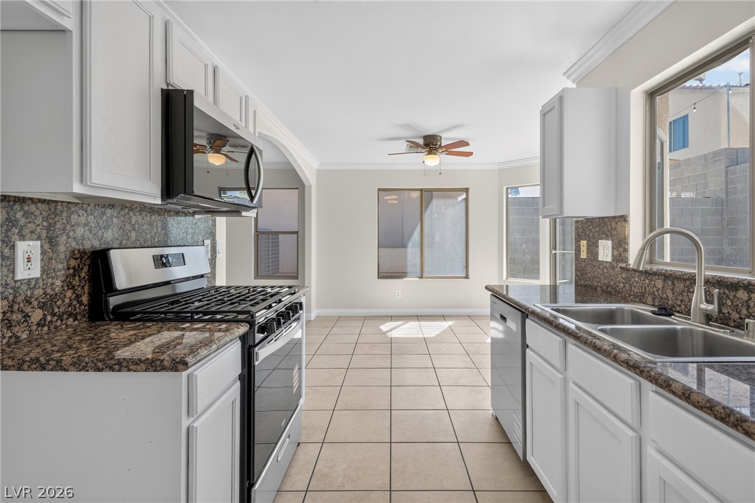 Photo 6 of 24, 9593 Sage Sparrow Avenue