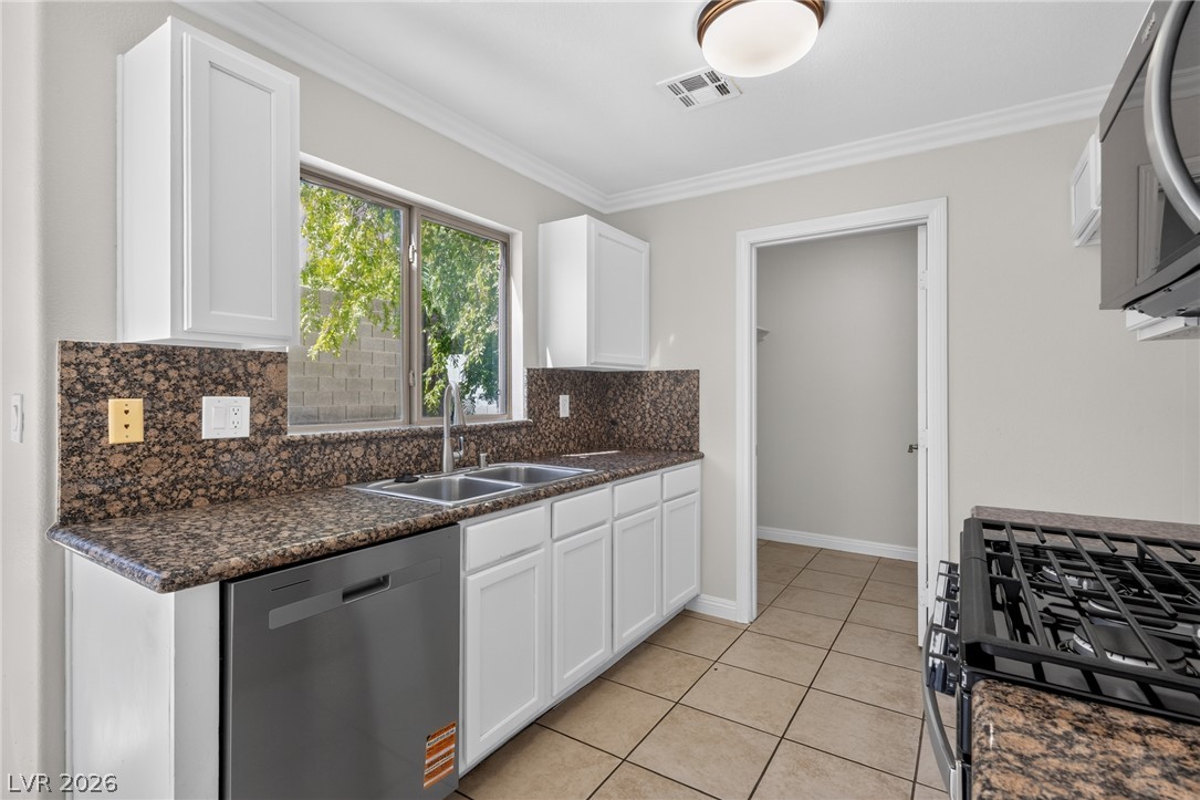 Photo 7 of 24, 9593 Sage Sparrow Avenue