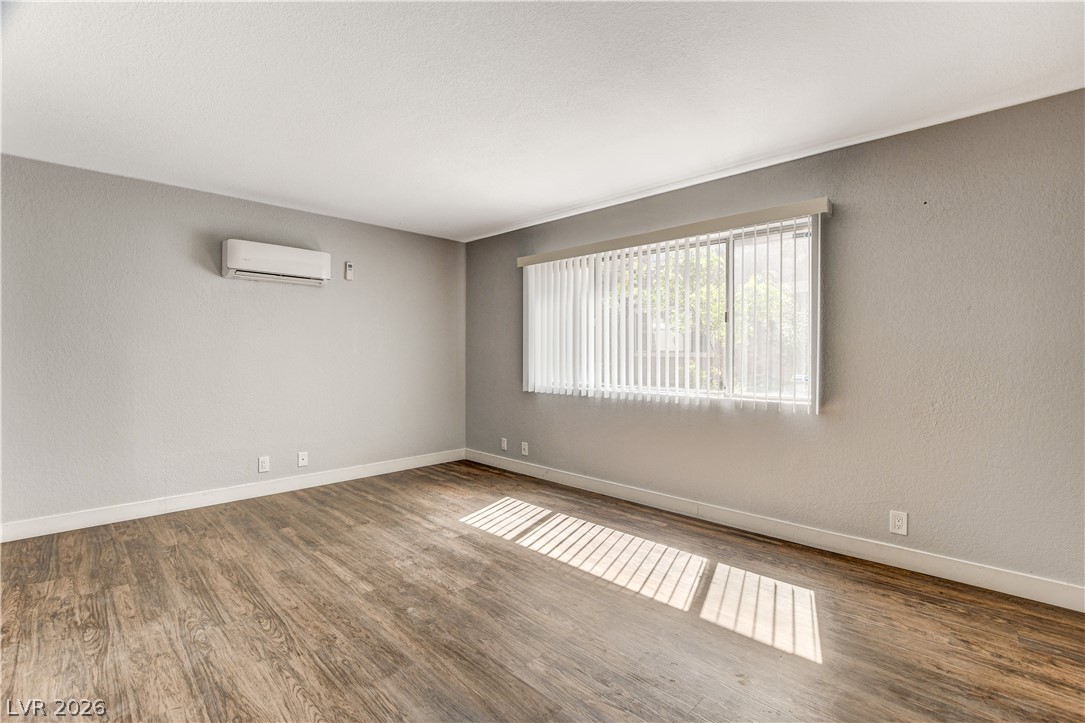 Photo 6 of 32, 100 S Crestline Drive #60