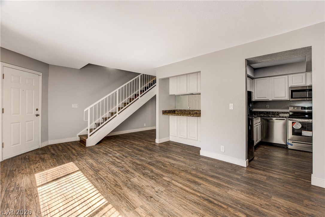 Photo 8 of 32, 100 S Crestline Drive #60