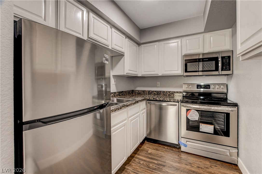 Photo 10 of 32, 100 S Crestline Drive #60
