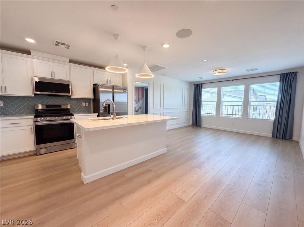 Photo 7 of 15, 541 Bellum Drive #1064