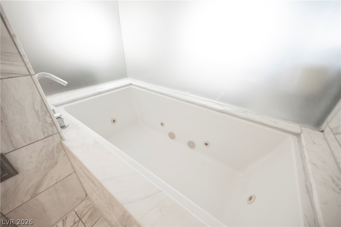 Photo 35 of 36, 4381 W Flamingo Road #3704