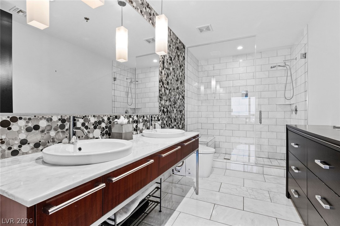 Photo 30 of 40, 4471 Dean Martin Drive #2309