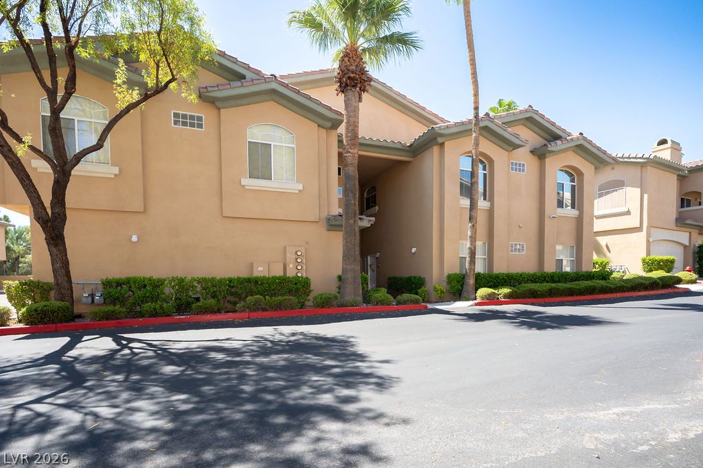 Photo 20 of 96, 8733 Red Brook Drive #203