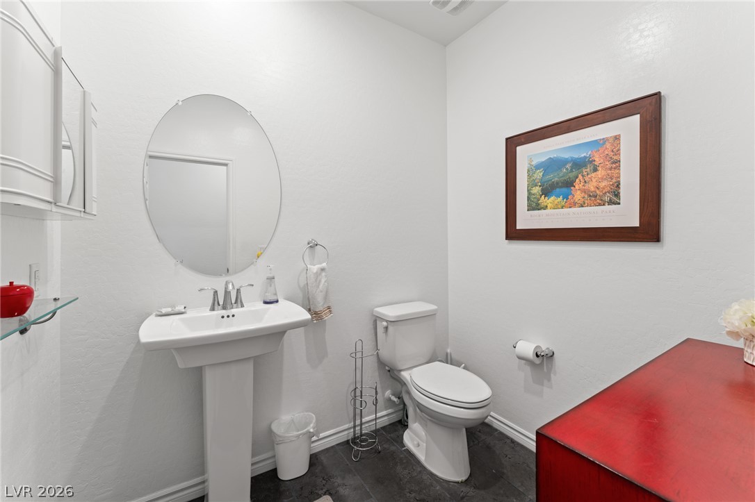 Photo 24 of 28, 1367 Ossa Street #4103