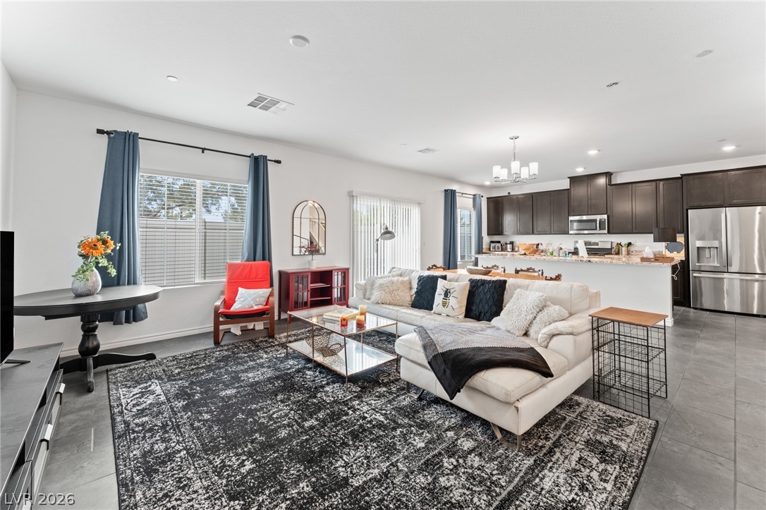 Photo 9 of 28, 1367 Ossa Street #4103