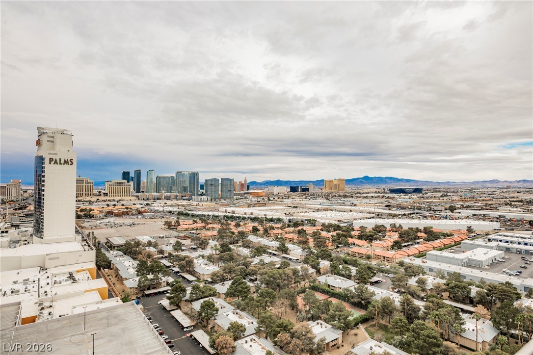 Photo 24 of 25, 4381 W Flamingo Road #2420