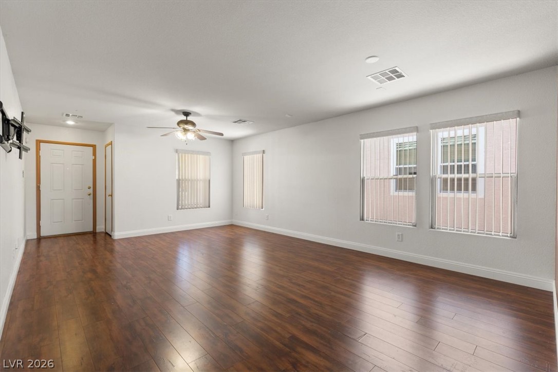 Photo 5 of 5009 Lone Wolf Avenue