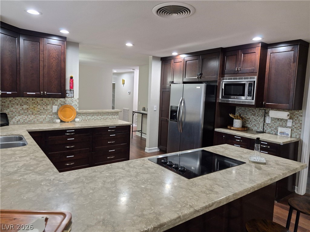 Photo 8 of 47, 3753 S Rosecrest Circle