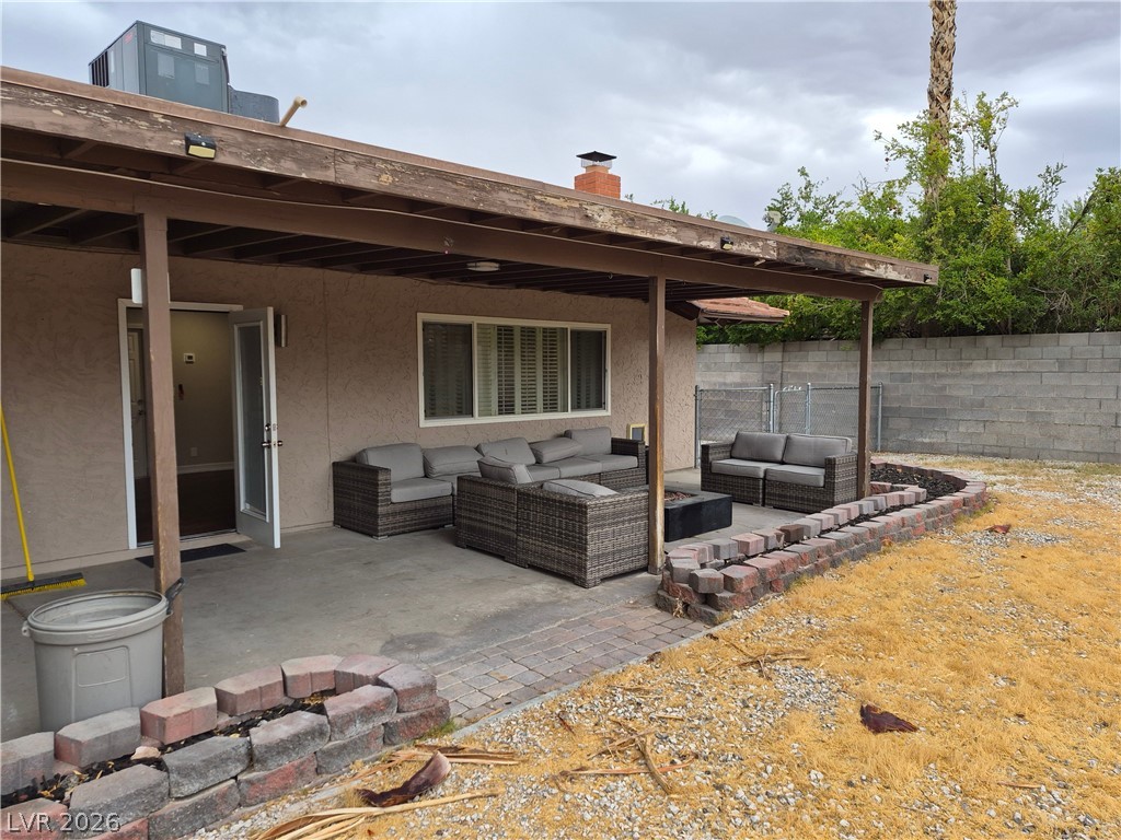 Photo 22 of 47, 3753 S Rosecrest Circle