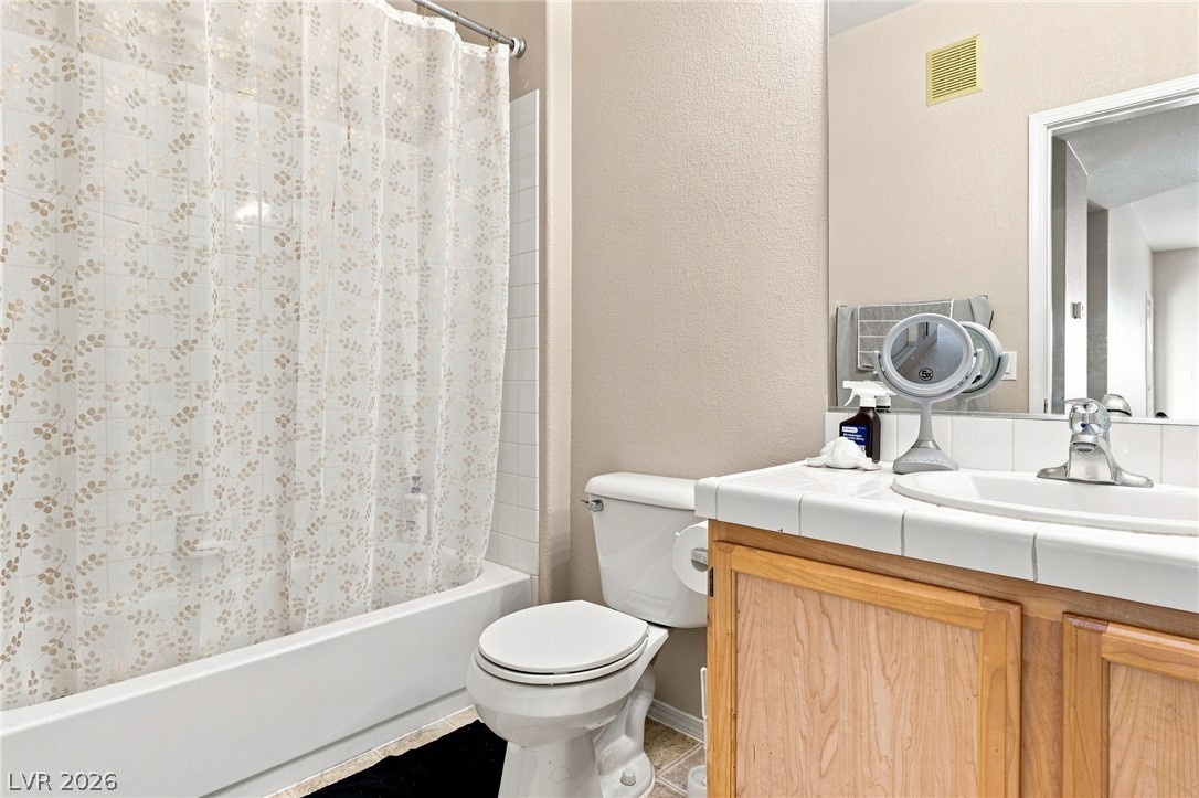 Photo 9 of 15, 1050 E Cactus Avenue #2094