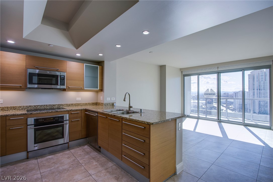 Photo 9 of 22, 222 Karen Avenue #2303