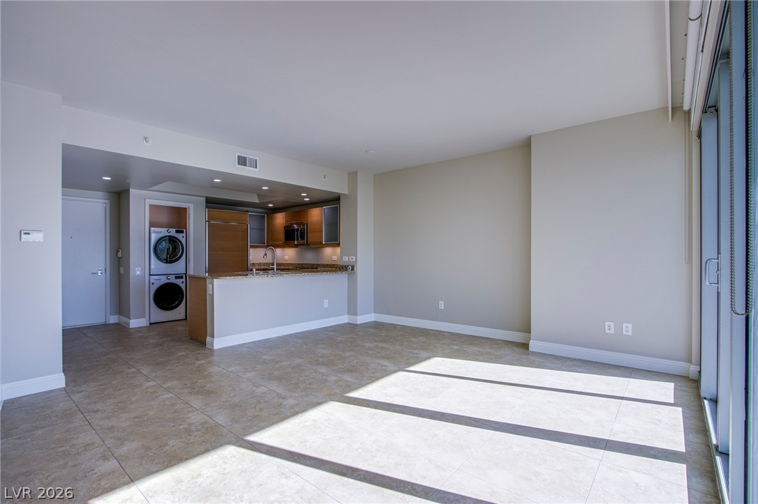 Photo 14 of 22, 222 Karen Avenue #2303