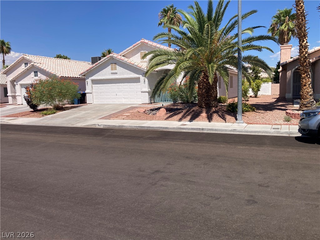 Photo 3 of 7116 Golden Desert Avenue