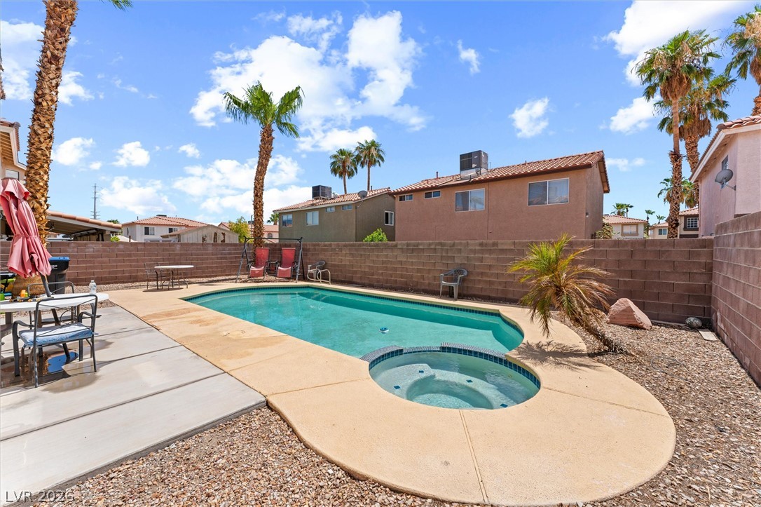 Photo 2 of 1455 Lodgepole Drive