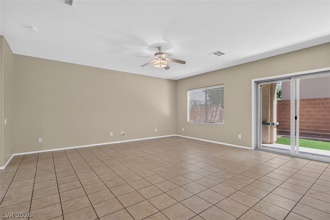 Photo 3 of 10721 Arusha Avenue