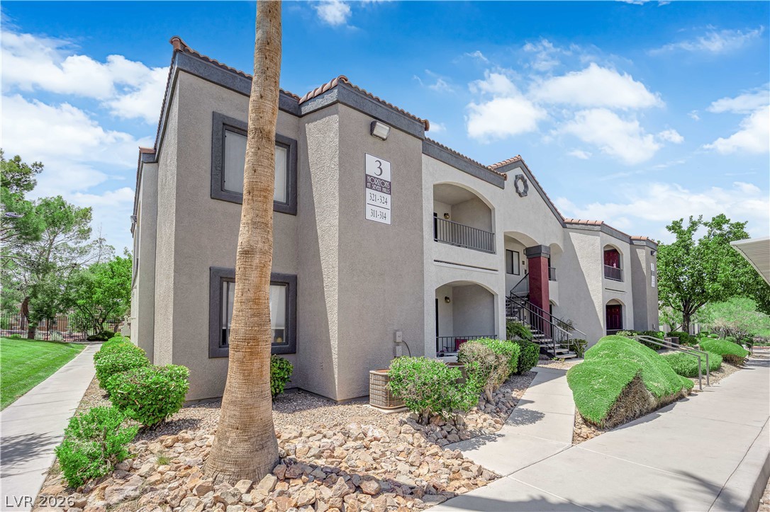 950 Seven Hills Drive #313, Henderson 89052