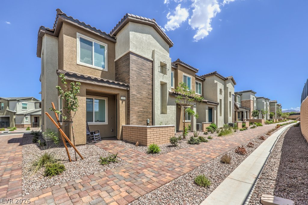 172 Freeport View Place, Henderson 89011