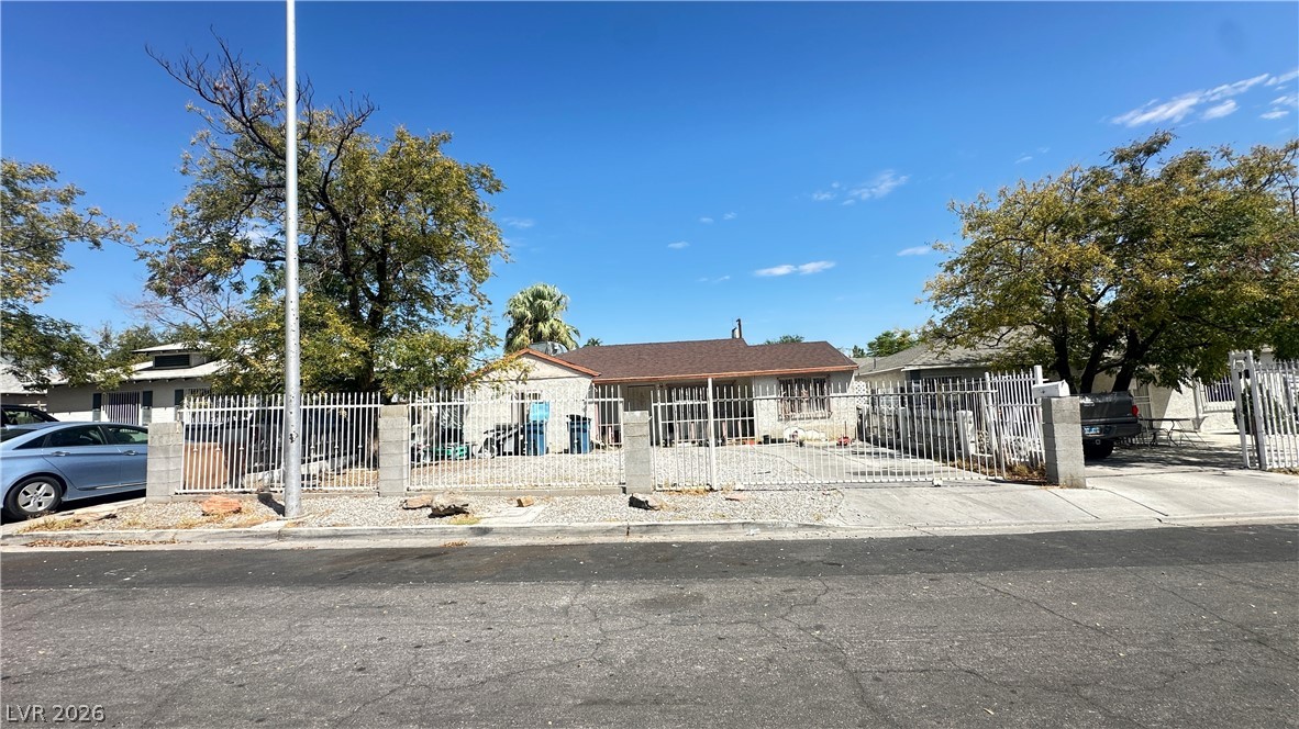 2117 Elm Avenue, Las Vegas 89101