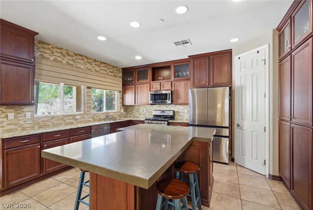 Photo 5 of 3141 Valadon Avenue
