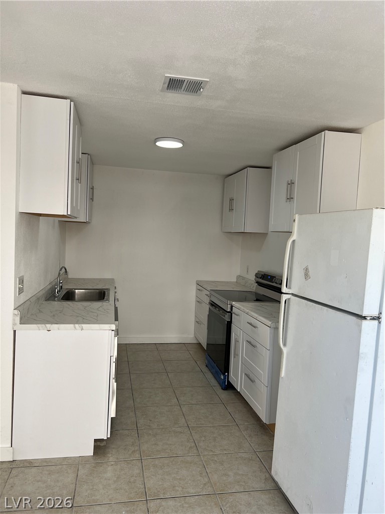 Photo 15 of 21, 5116 Golden Lane #A