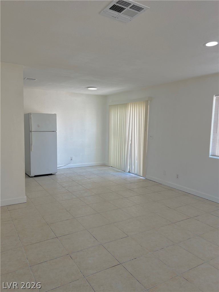 Photo 16 of 21, 5116 Golden Lane #A