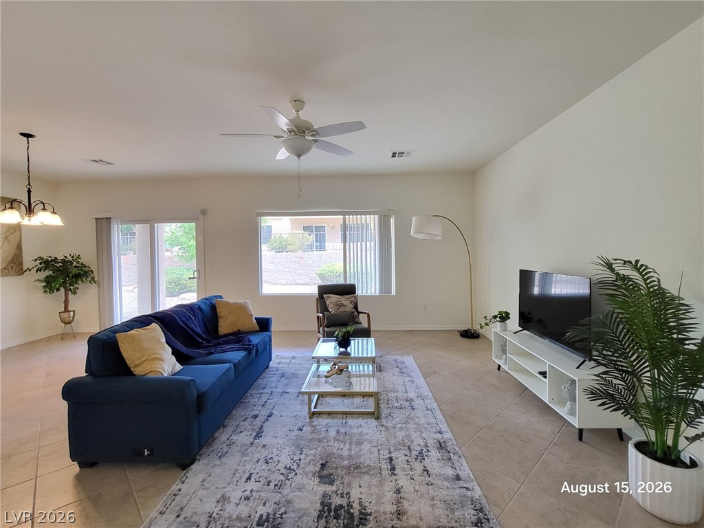 Photo 8 of 20, 2116 Twin Falls Drive