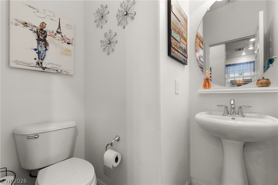 Photo 13 of 68, 8443 Classique Avenue #101