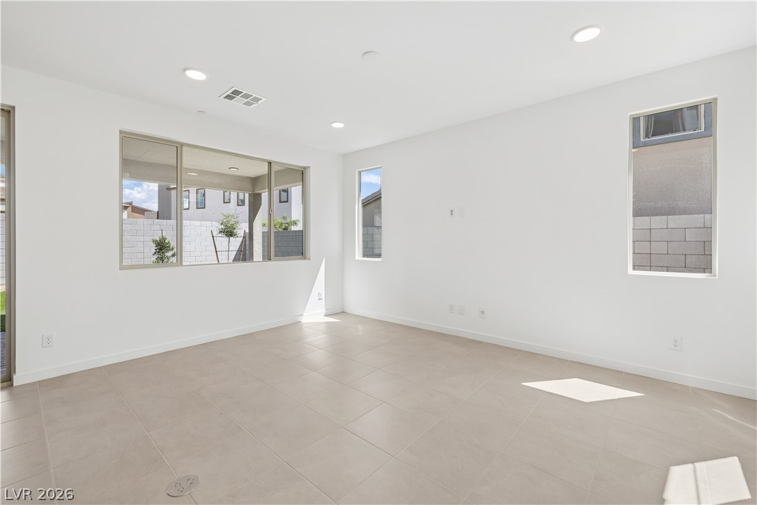 Photo 5 of 10432 Radley Avenue