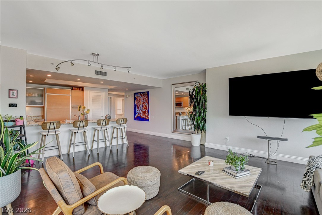 Photo 5 of 322 Karen Avenue #601
