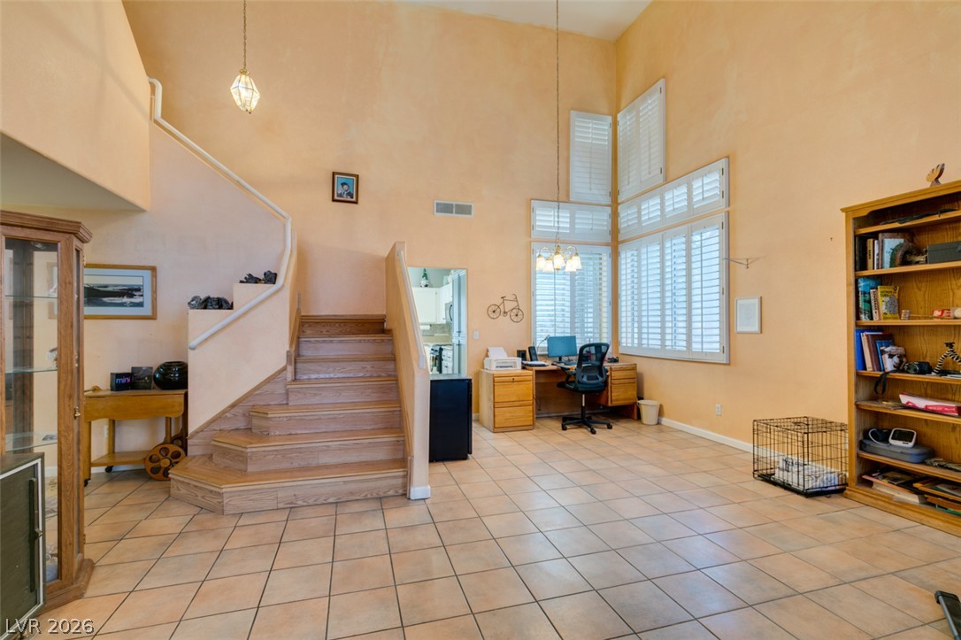 Photo 3 of 827 Fuerte Court