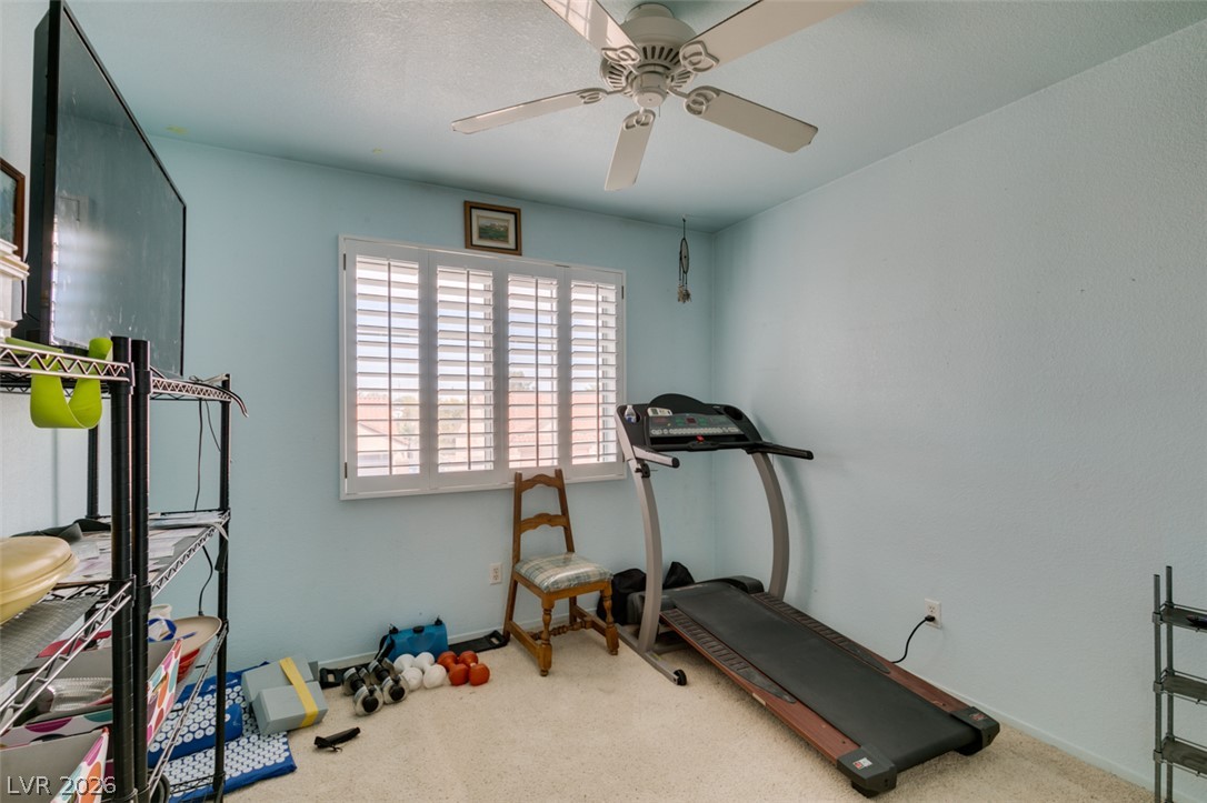 Photo 20 of 28, 827 Fuerte Court