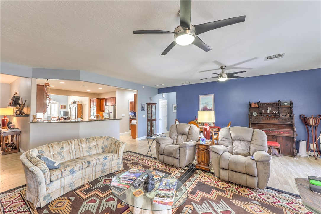 Photo 15 of 48, 7340 Petrel Street