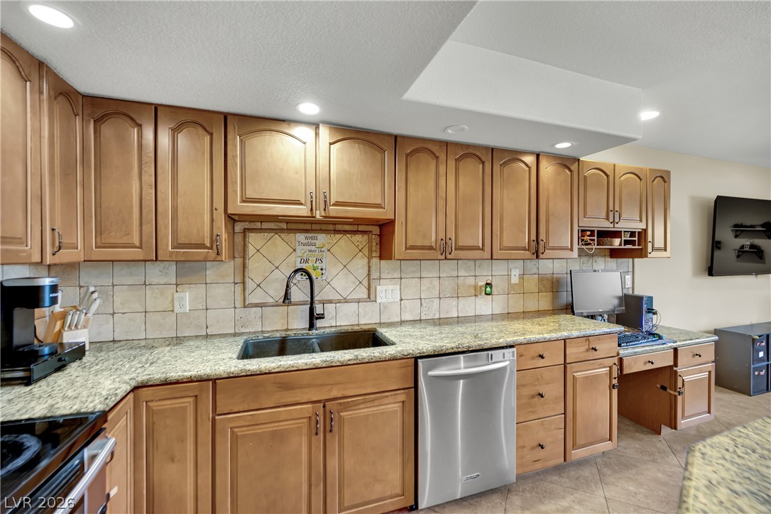 Photo 5 of 1324 Rawhide Street