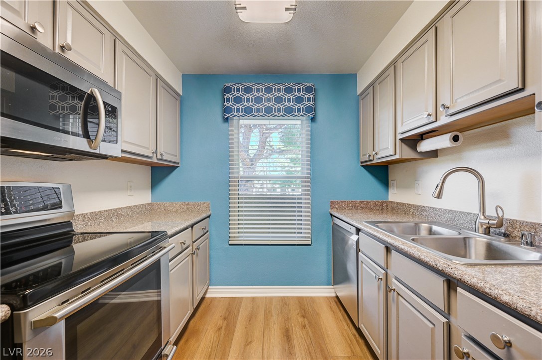 Photo 18 of 30, 2451 N Rainbow Boulevard #2051