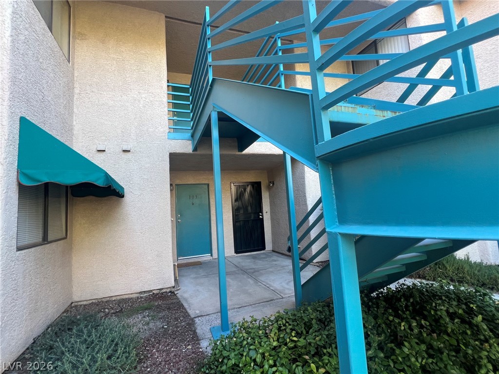 Photo 3 of 4425 Woodpine Drive #103