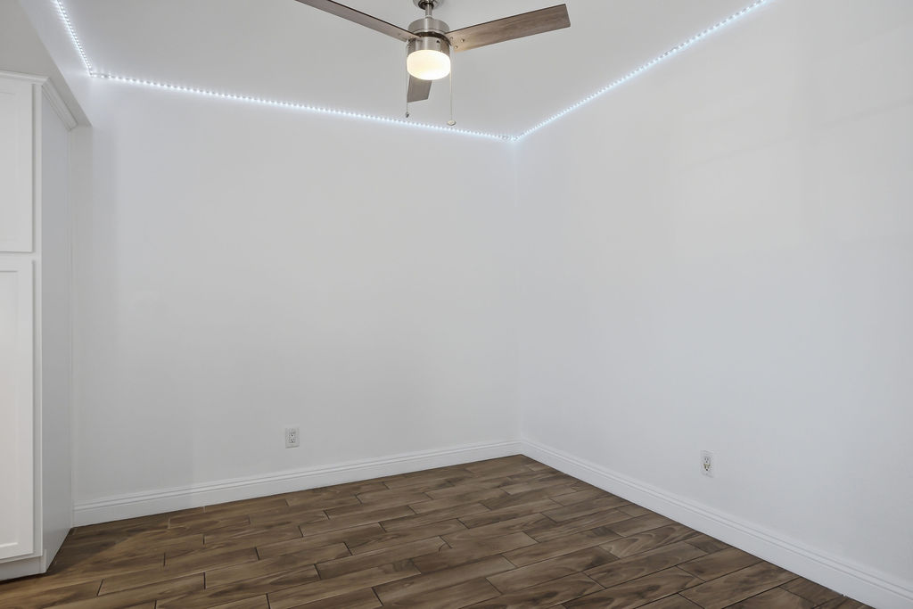 Photo 11 of 36, 7200 Pirates Cove Road #1039