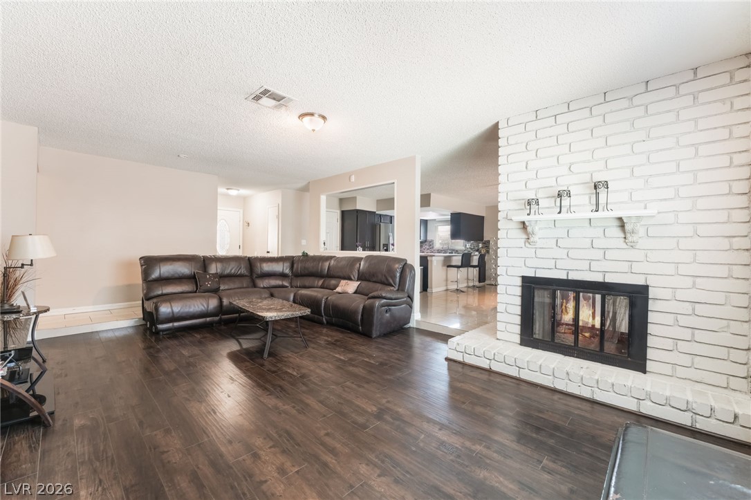 Photo 4 of 1832 Goose Creek Place