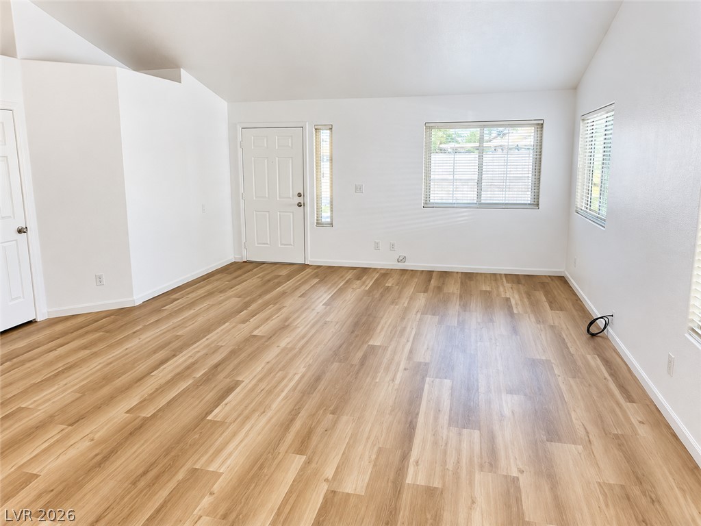Photo 3 of 4620 Richins Lane